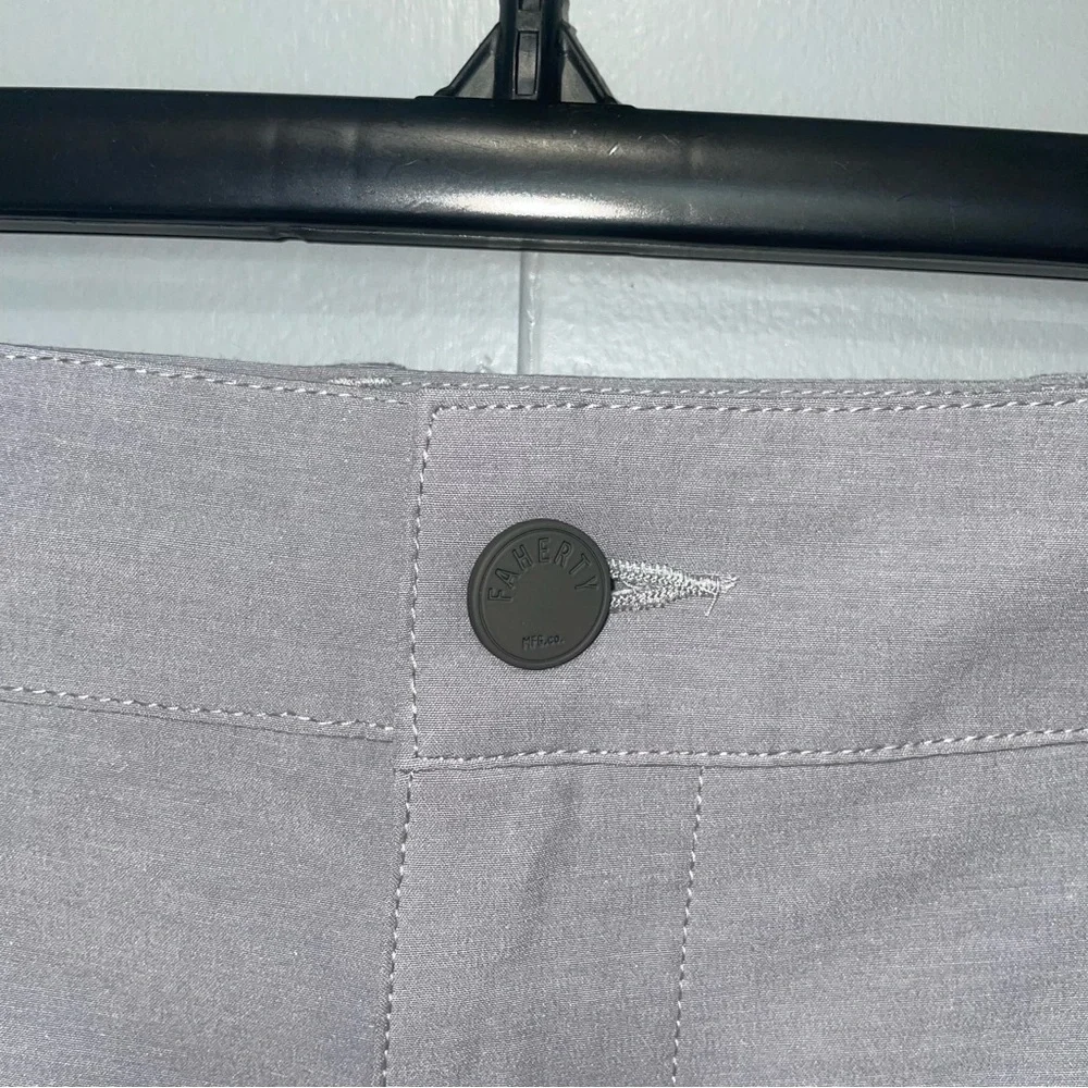 Faherty Men’s All Day Lightweight Shorts Ice Grey 9” Inseam Size 38